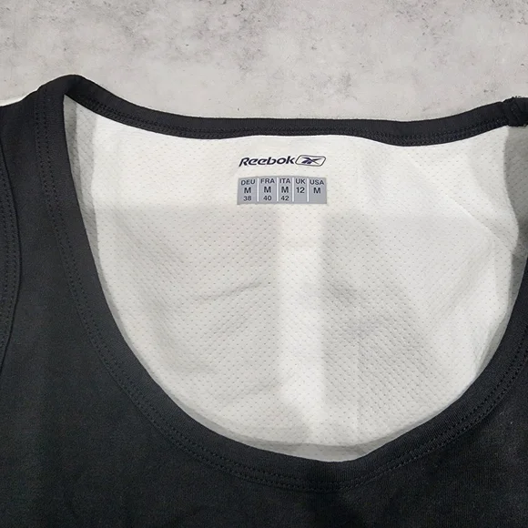 Reebok Tank Top Women's Sizes Medium Black And White - Picture 4 of 8